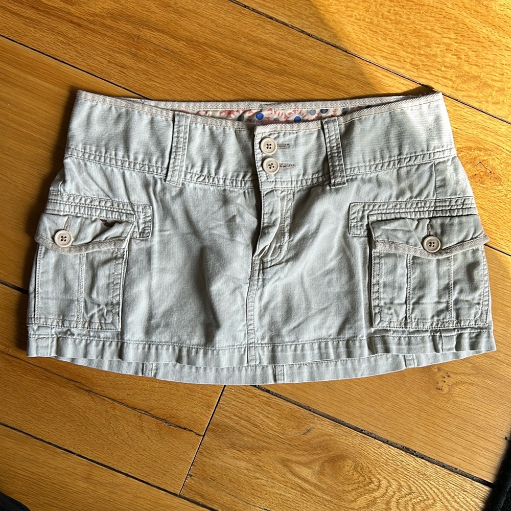 Hollister mini skirt